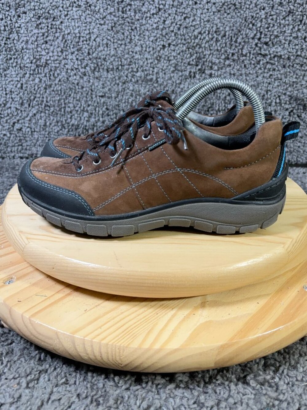 Clarks Wave Trek Walking Shoe Womens Size 8.5 Brown Nubuck Leather Waterproof